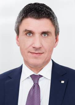 Roland Gröll (photo, © Ian Ehm)