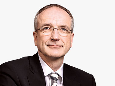 Manfred Rapf (photo, © s Versicherung)