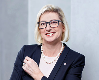 Elisabeth Stadler (photo, © Ian Ehm)